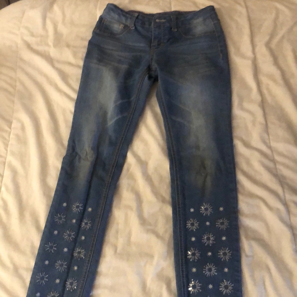 blue, light wash jeans
